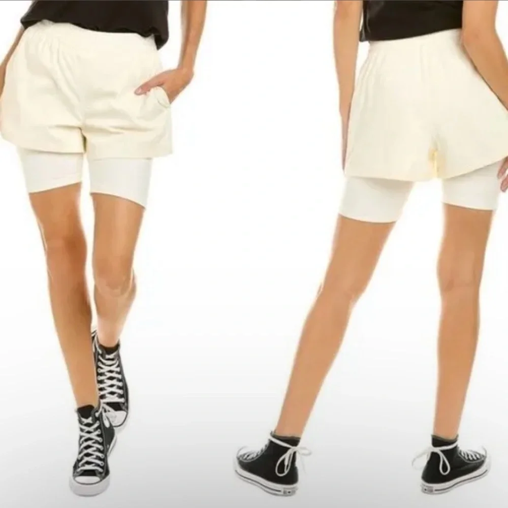 WEWOREWHAT Windbreaker Hi Waist Biker Shorts Off-White Size M